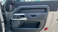 Land Rover Defender 3.0 D250 X-Dynamic SE 90 3dr Auto Diesel Estate